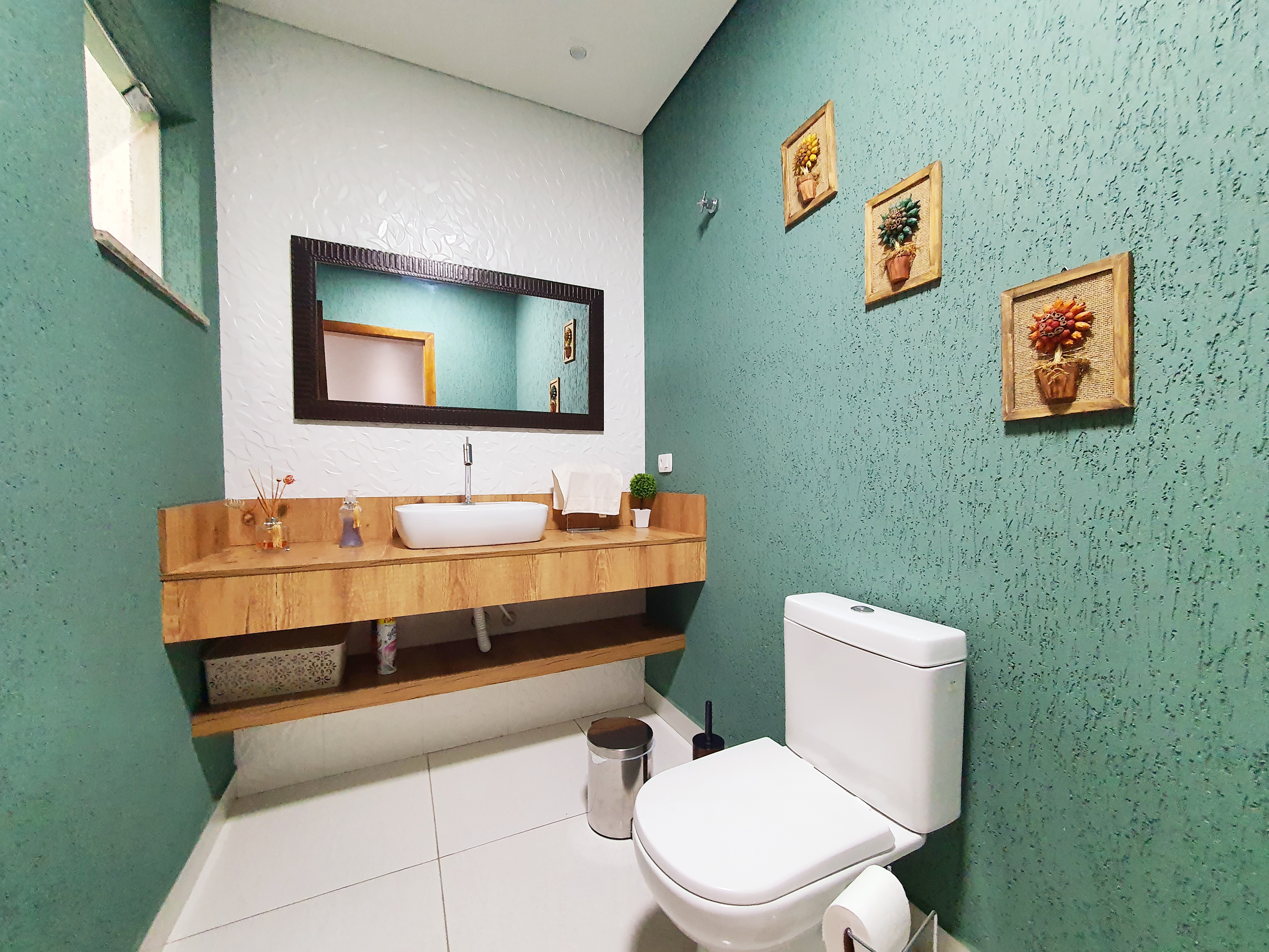 Casa 3 dormitórios em Jd. Guapituba, Mauá