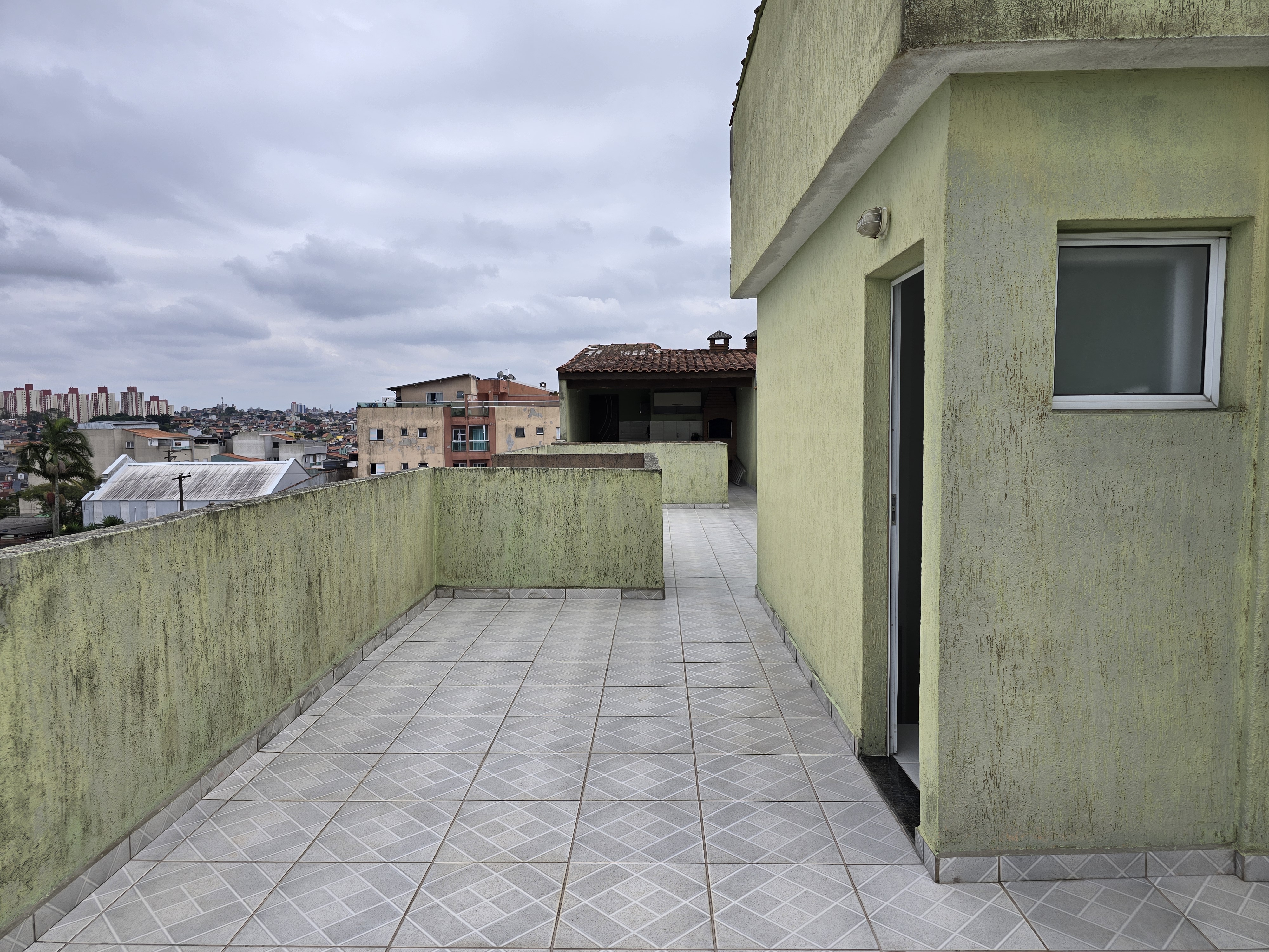 Cobertura 3 dormitórios em Jardim Santo André, Santo André