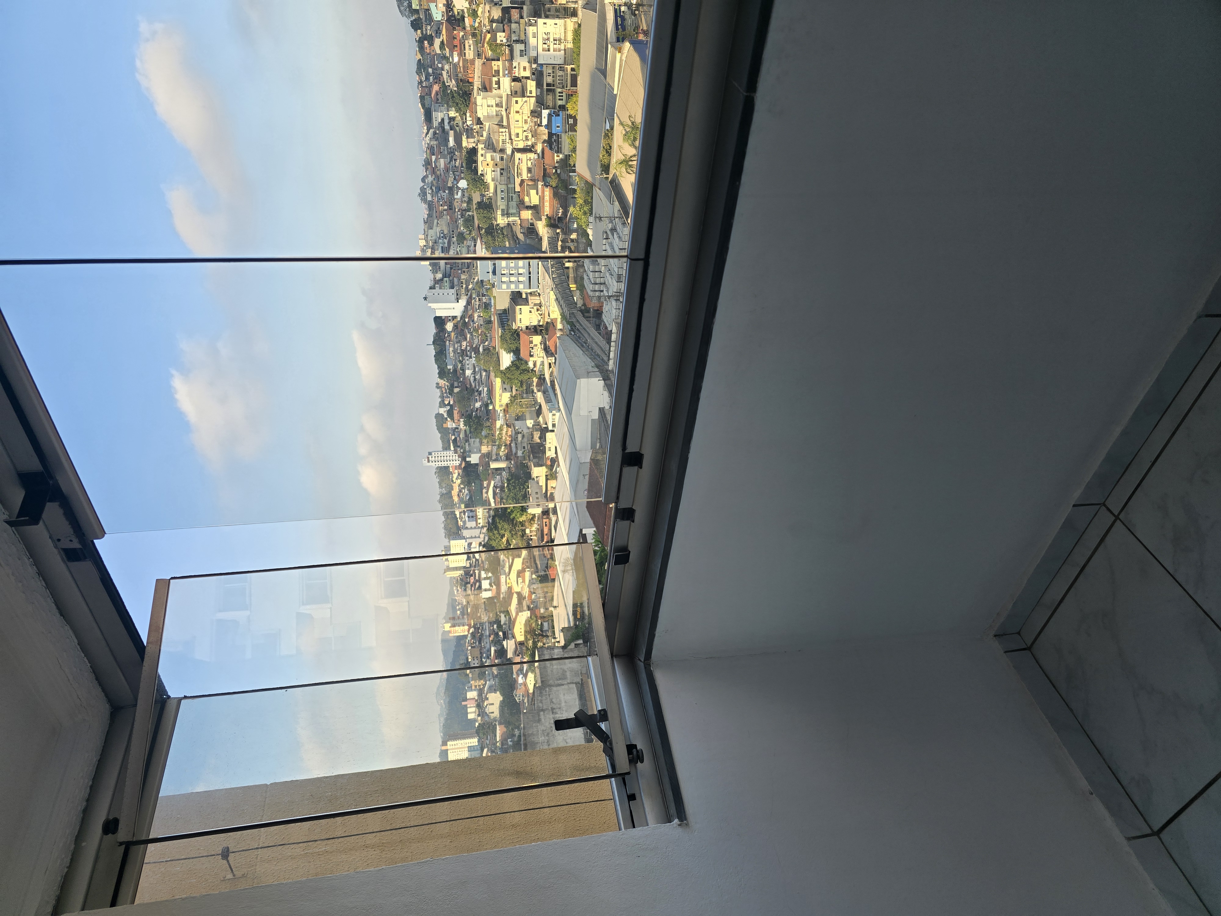 Apartamento 3 dormitórios em Vila Nossa Sra. das Vitorias, Mauá