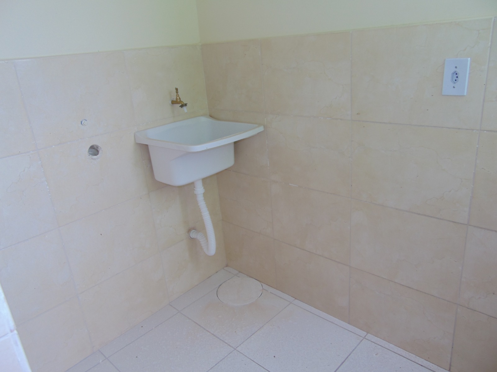 Casa 2 dormitórios em Santa Lídia, Mauá
