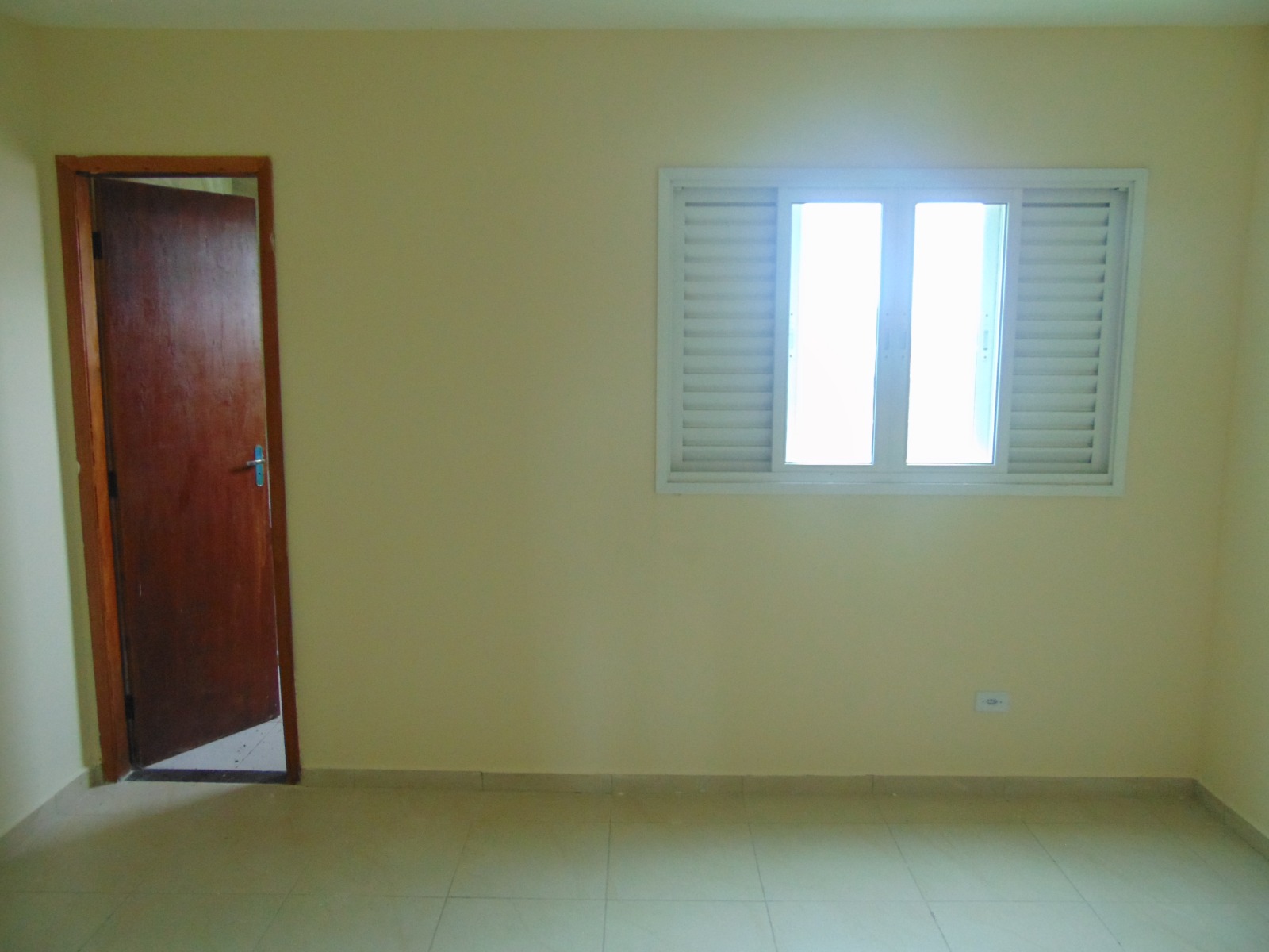 Casa 2 dormitórios em Santa Lídia, Mauá