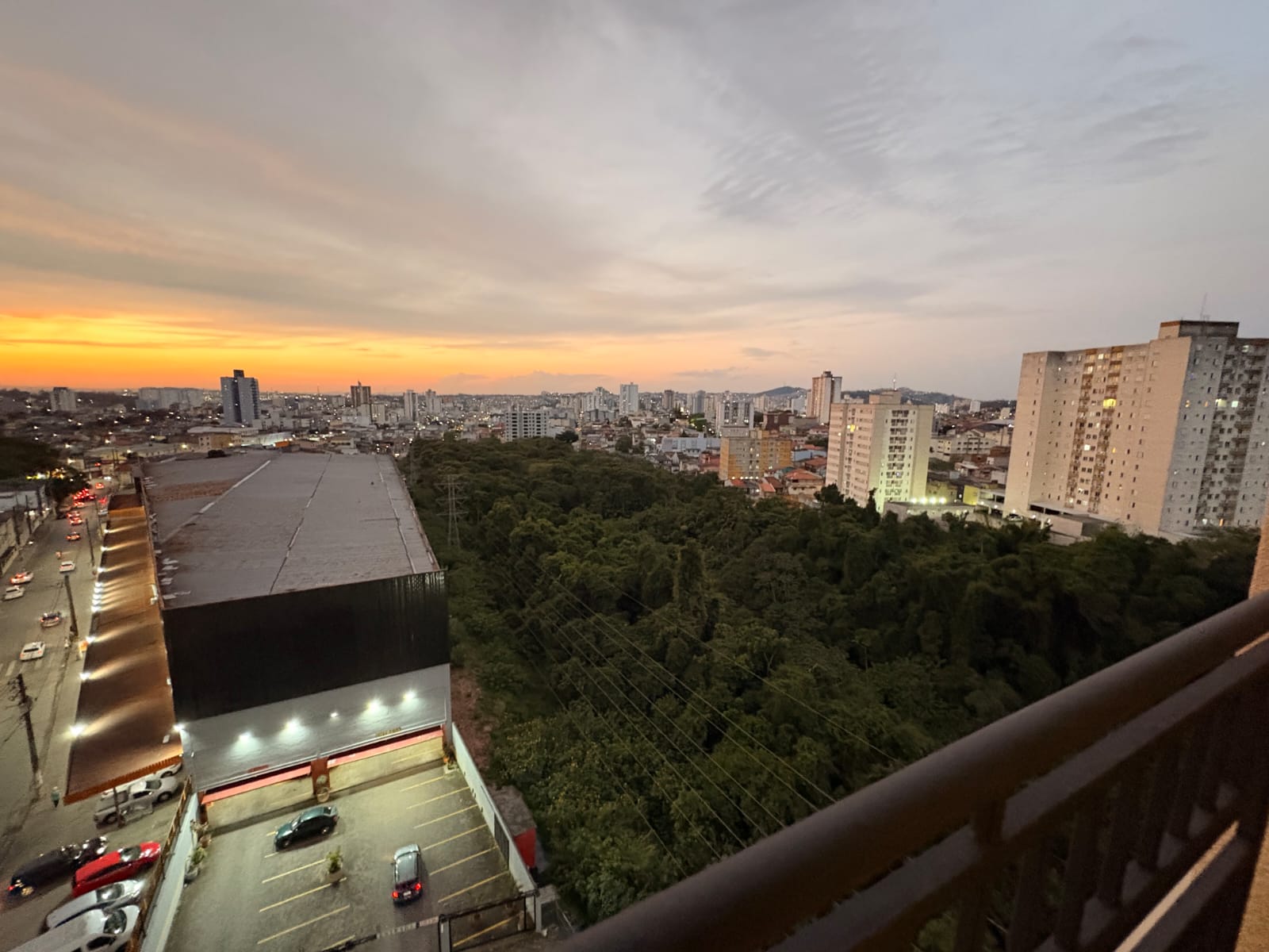 Apartamento 2 dormitórios em Vila Assis Brasil, Mauá