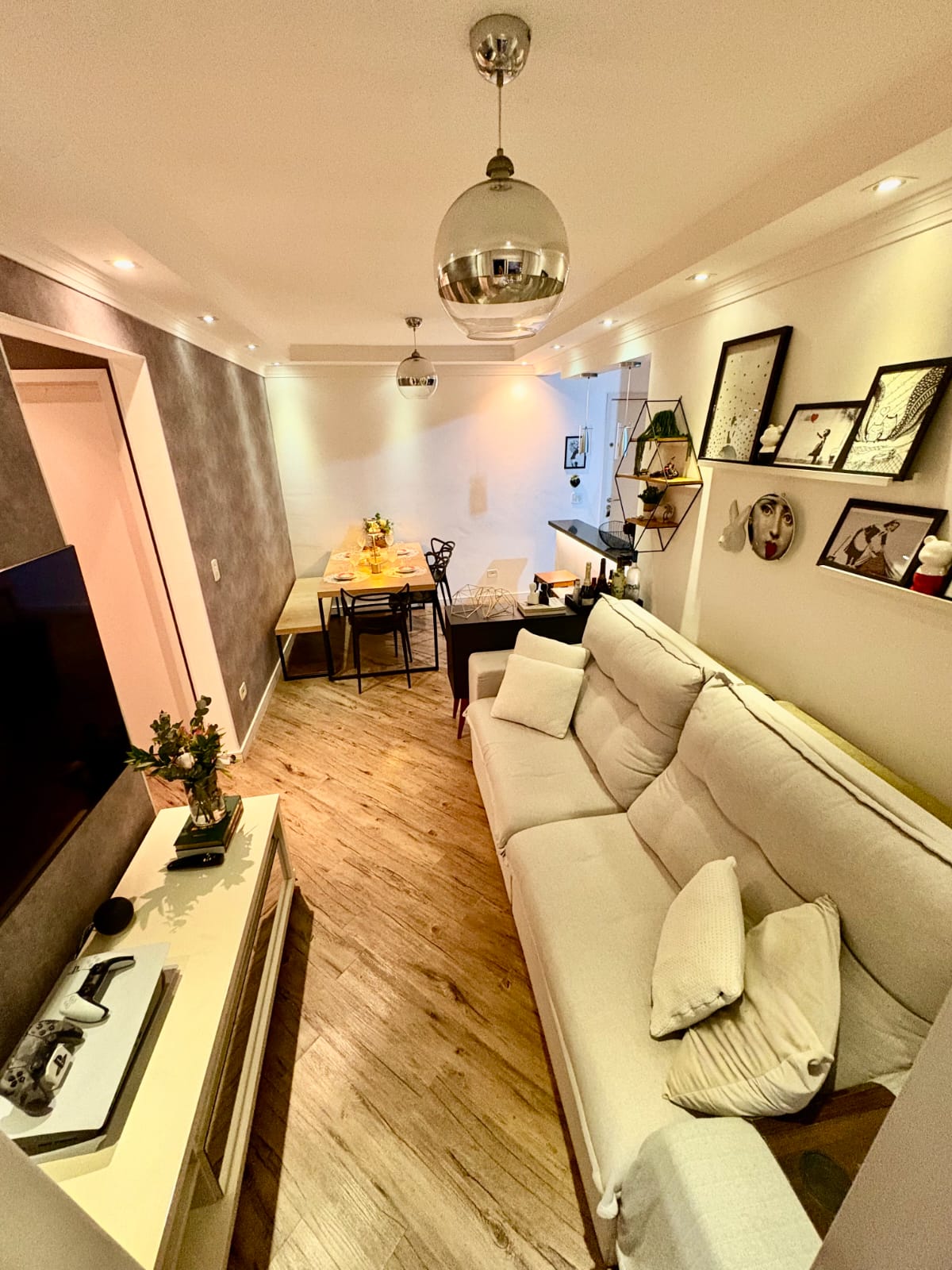 Apartamento 2 dormitórios em Vila Assis Brasil, Mauá